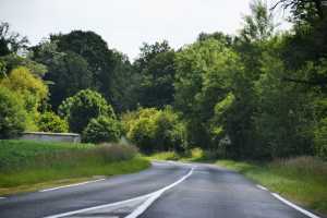 HEADING SOUTH FROM PARIS(011)